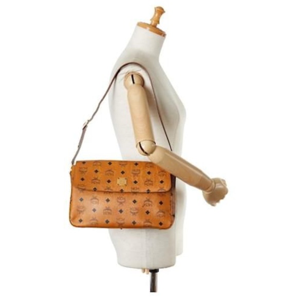MCM Vintage Cognac Visetos Brown Shoulder Bag with Gold Accents - Picture 7 of 13